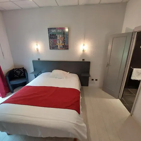 Hotell Logis - Et Restaurant Le Relais Des Garrigues Grisolles (Tarn-et-Garonne)