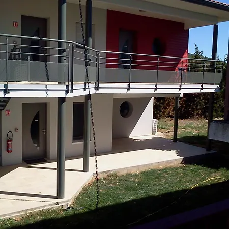 Logis - Et Restaurant Le Relais Des Garrigues