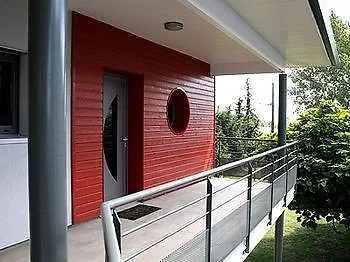 Logis - Et Restaurant Le Relais Des Garrigues 2*