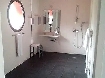 Logis - Et Restaurant Le Relais Des Garrigues Hotell 2*