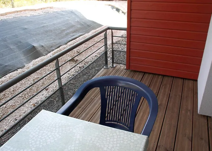 Logis - Et Restaurant Le Relais Des Garrigues 2*