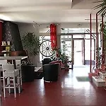 Hotel Relais Des Garrigues Grisolles (Tarn-et-Garonne)