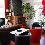 Relais Des Garrigues 2*