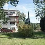 Relais Des Garrigues Hotel