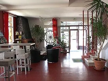 Hotel Logis - Et Restaurant Le Relais Des Garrigues Grisolles (Tarn-et-Garonne)