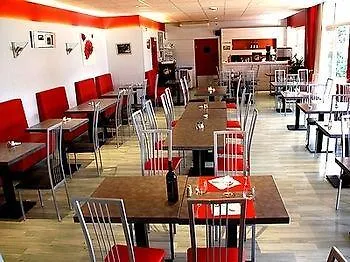 Hotel Logis - Et Restaurant Le Relais Des Garrigues Grisolles (Tarn-et-Garonne)