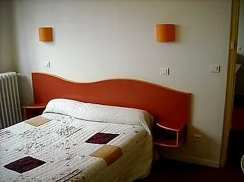 Logis - Et Restaurant Le Relais Des Garrigues 2* Grisolles (Tarn-et-Garonne)