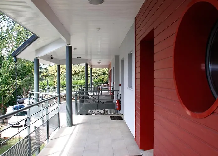 Hotel Relais Des Garrigues 2*