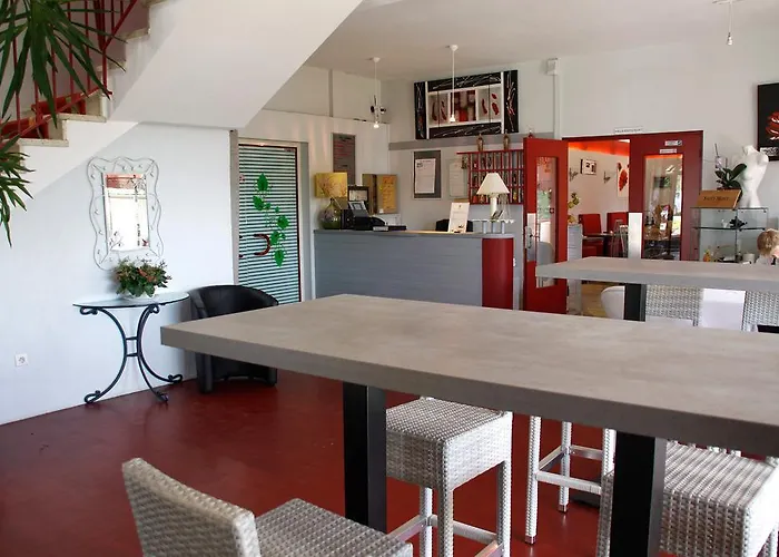 Relais Des Garrigues Hotel 2*