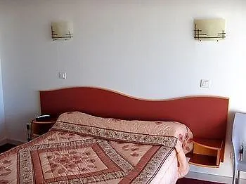 Relais Des Garrigues Hotel 2*