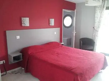 Relais Des Garrigues 2*