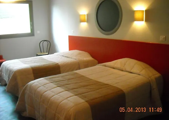 Relais Des Garrigues 2*